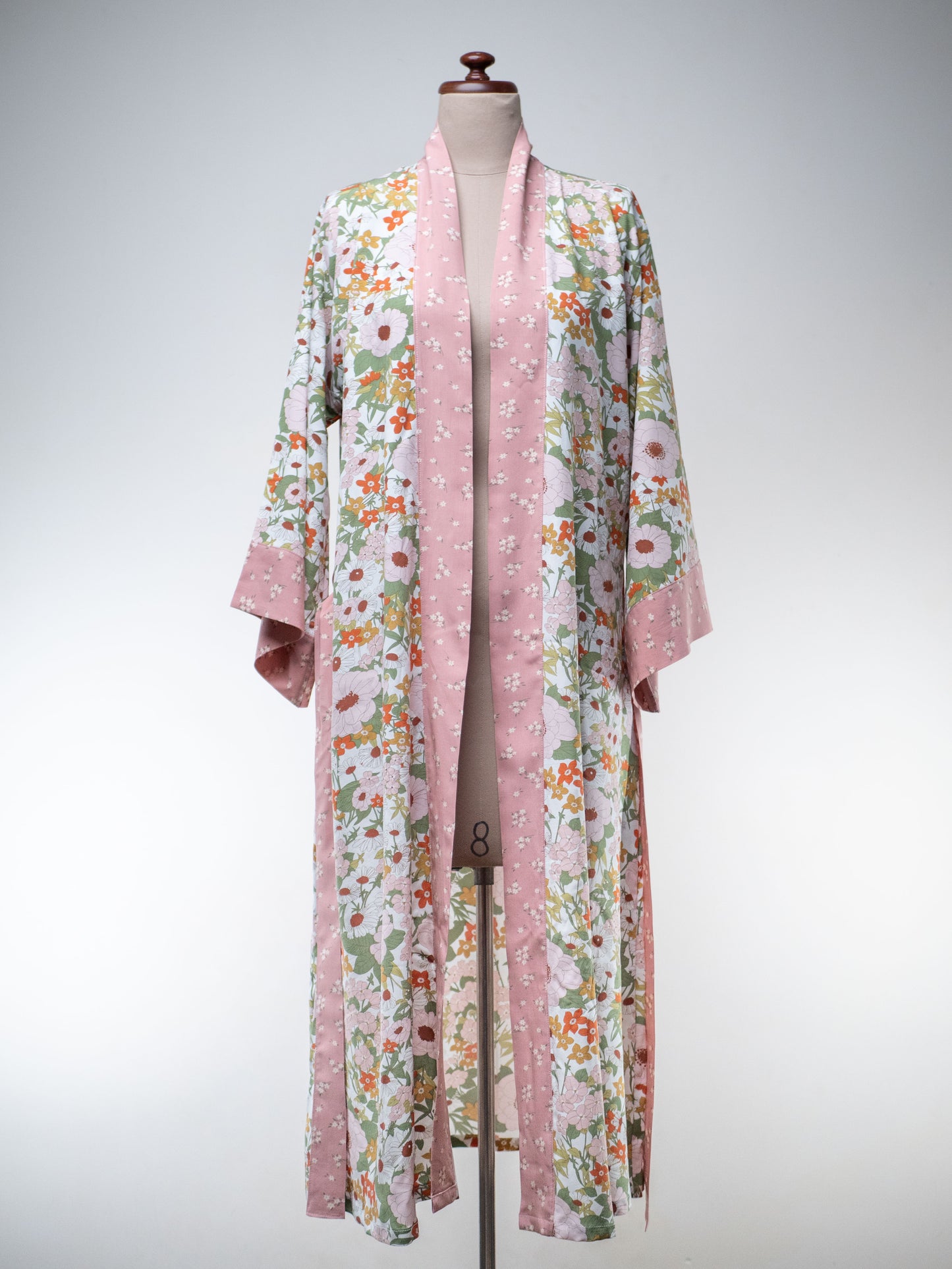 Robe ~ That 70s fabric